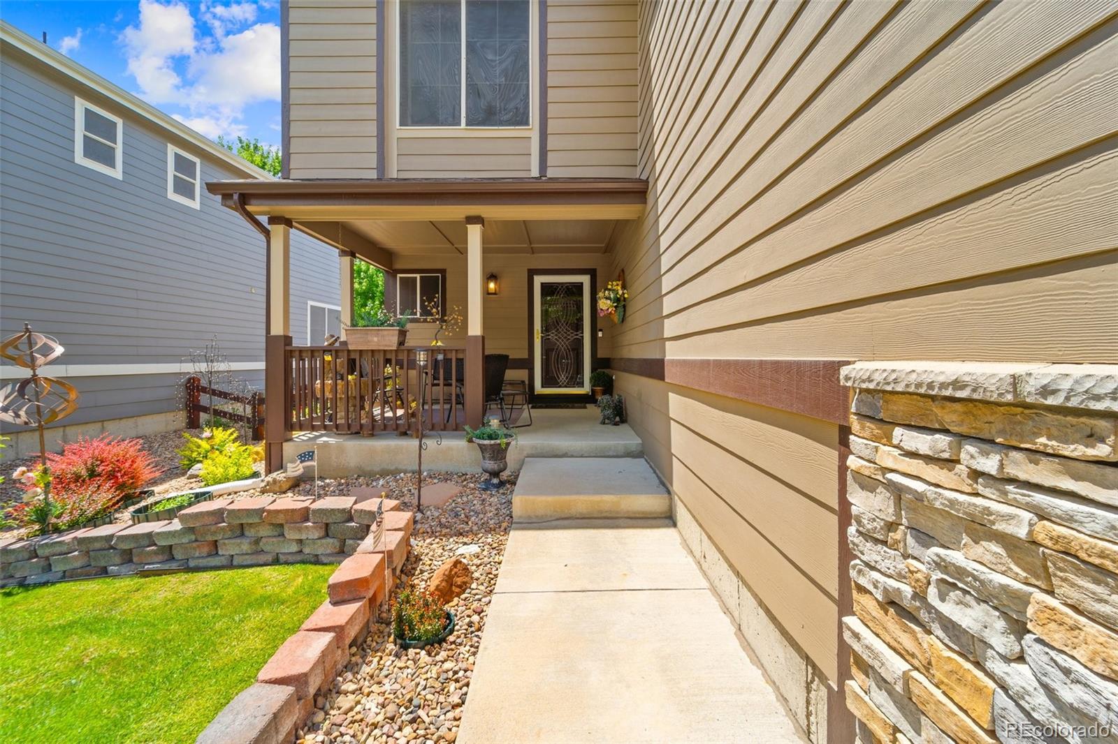 5975 S Walden Court, aurora  House Search MLS Picture