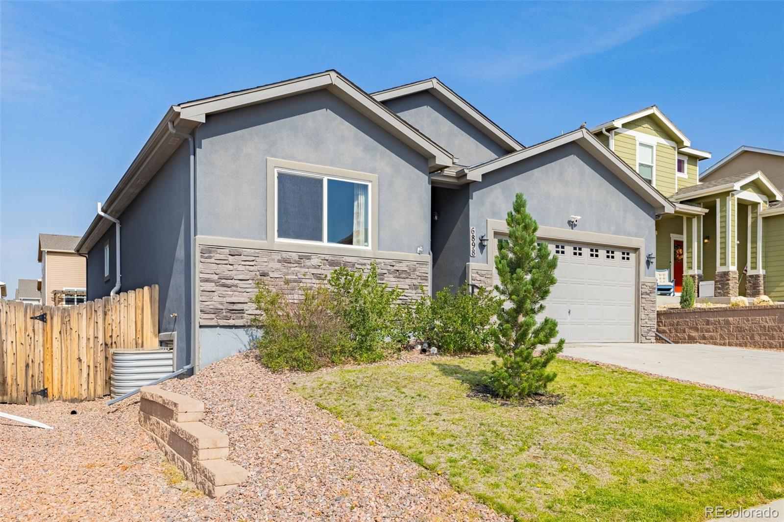 6898  Tullamore Drive, colorado springs&nbsp; House Search MLS Picture