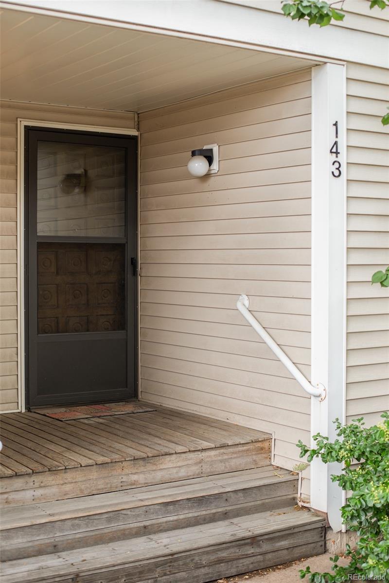 1050 S Monaco St Pkwy, denver&nbsp; House Search MLS Picture