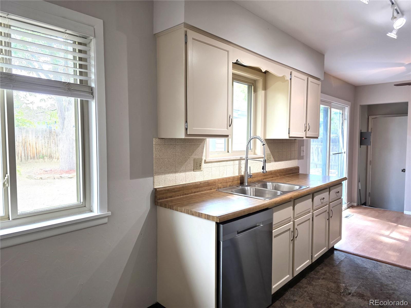 5915  Mercury Drive, fort collins&nbsp; House Search MLS Picture