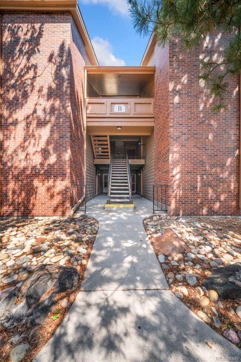 4899 S Dudley Street, littleton&nbsp; House Search MLS Picture
