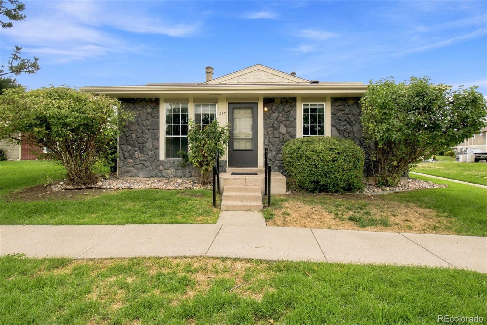 1225 S Oneida Street, denver&nbsp; House Search MLS Picture