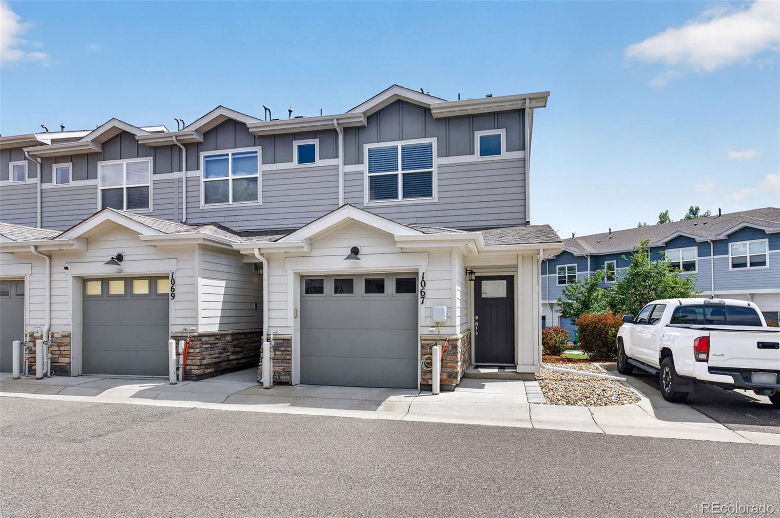 1067  Oak Circle, denver&nbsp; House Search MLS Picture