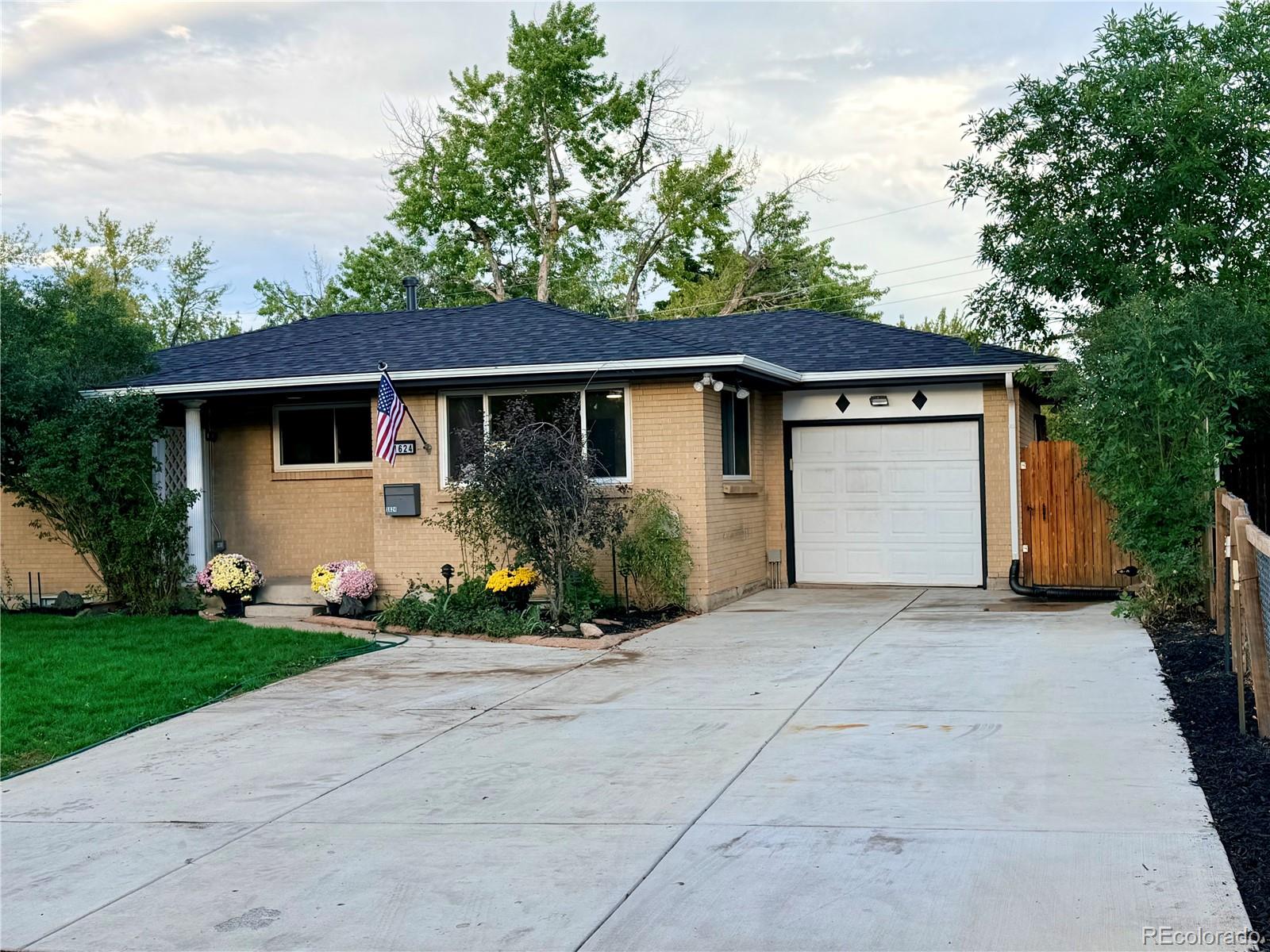 1624 S Yukon Court, lakewood&nbsp; House Search MLS Picture