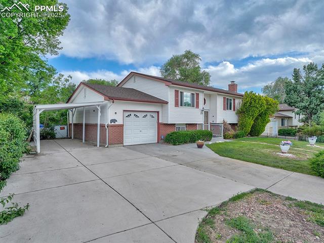 MLS Image for 1555  Luna Vista  ,Colorado Springs, Colorado