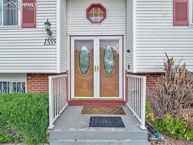 MLS Image for 1555  Luna Vista  ,Colorado Springs, Colorado
