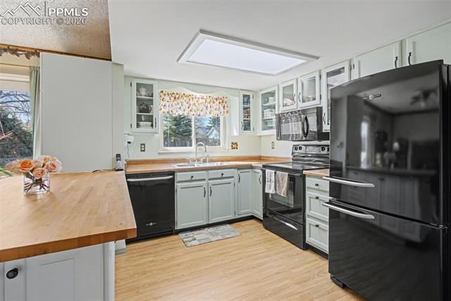 MLS Image for 601  Trumbull  ,Monument, Colorado