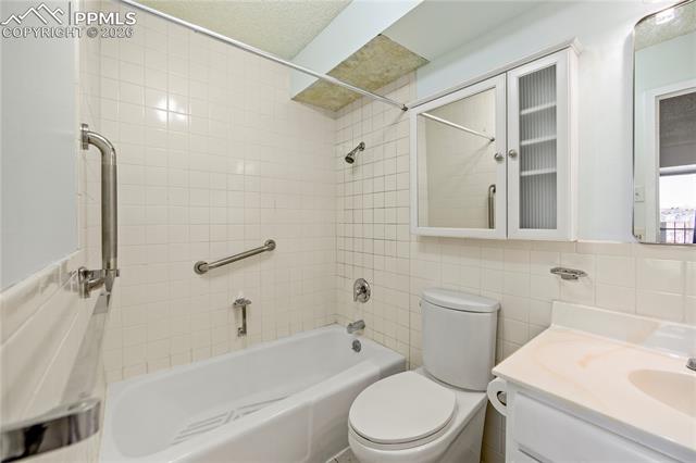 MLS Image for 411  Lakewood  A802 ,Colorado Springs, Colorado