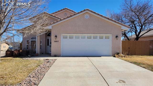 1002  Cedarcrest  , pueblo  House Search MLS Picture