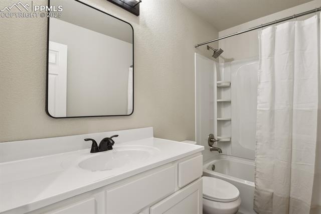 MLS Image for 3464  TAIL SPIN  ,Colorado Springs, Colorado