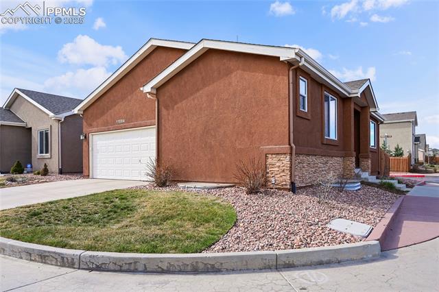 11584  Louvre  , peyton  House Search MLS Picture