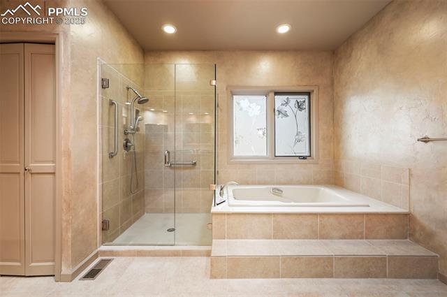 MLS Image for 1830  Coyote Point  ,Colorado Springs, Colorado