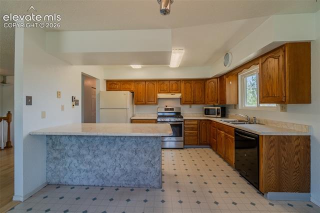 MLS Image for 29475  Hardin  ,Pueblo, Colorado