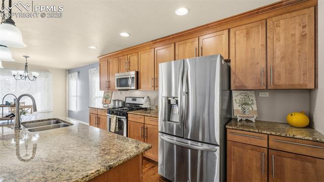 MLS Image for 8145  Hunter Peak  ,Colorado Springs, Colorado