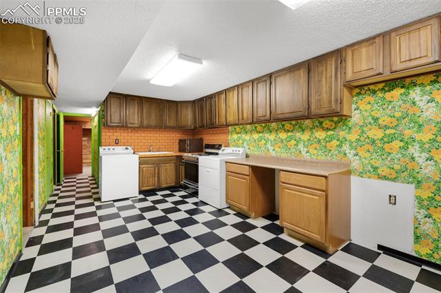 MLS Image for 520  Linda Vista  ,Pueblo, Colorado