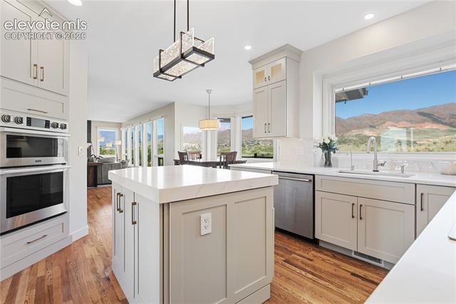 MLS Image for 2550  Oak Hills  ,Colorado Springs, Colorado