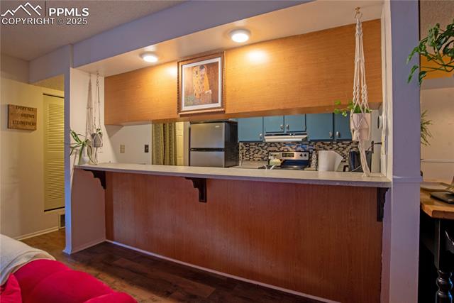 MLS Image for 935  Saturn  101 ,Colorado Springs, Colorado