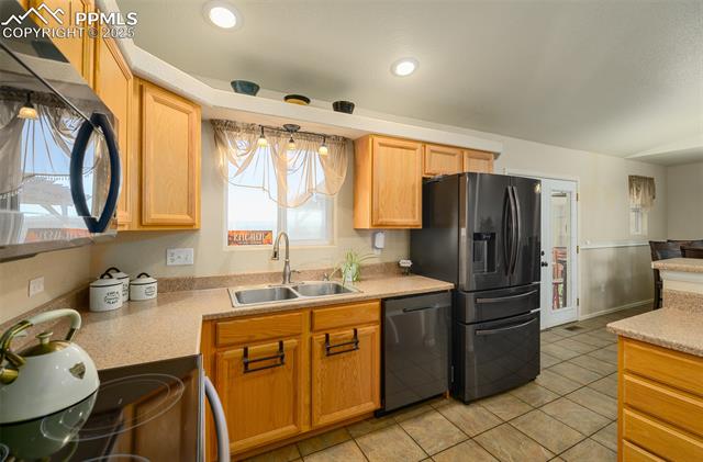 MLS Image for 758 E Woodleaf  ,Pueblo, Colorado