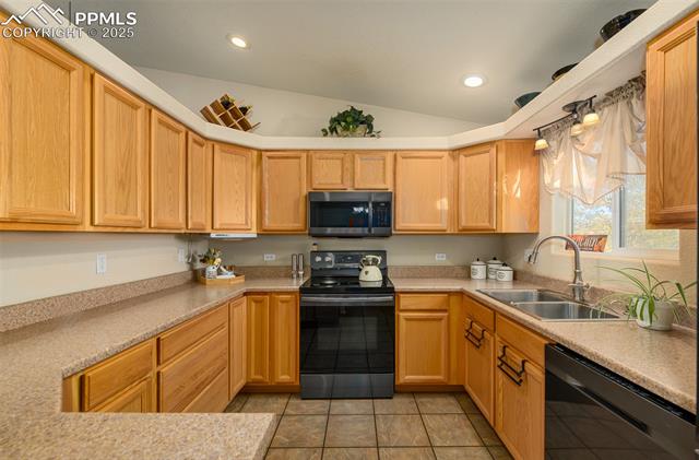 MLS Image for 758 E Woodleaf  ,Pueblo, Colorado