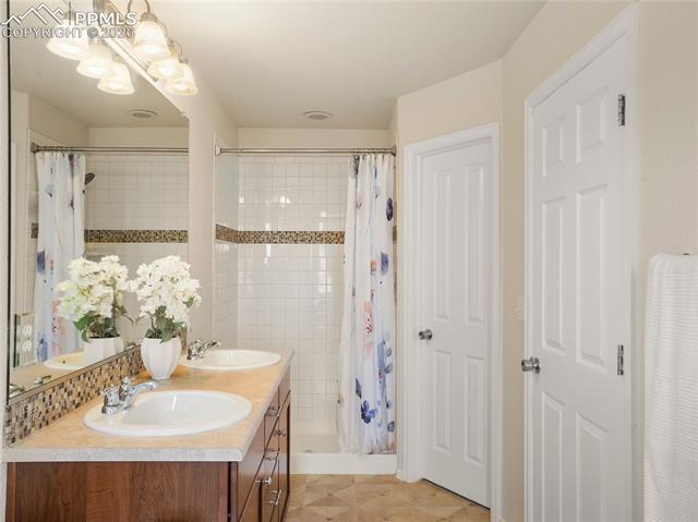 MLS Image for 5978  Cumbre Vista  ,Colorado Springs, Colorado