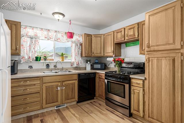 MLS Image for 1013  Maxwell  ,Colorado Springs, Colorado