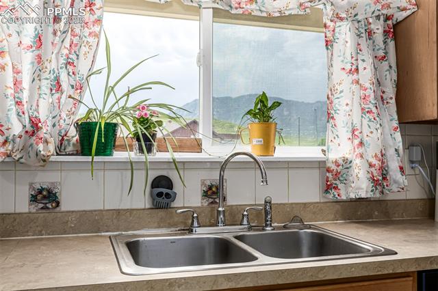 MLS Image for 1013  Maxwell  ,Colorado Springs, Colorado