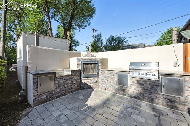 MLS Image for 516 E Cache La Poudre  ,Colorado Springs, Colorado