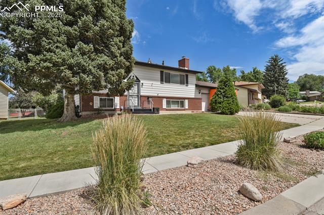 1044  Doyle  , colorado springs  House Search MLS Picture