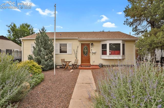 411 E Cheyenne  , colorado springs  House Search MLS Picture