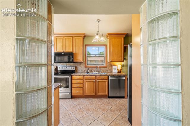 MLS Image for 27  Dunsmere  ,Pueblo, Colorado