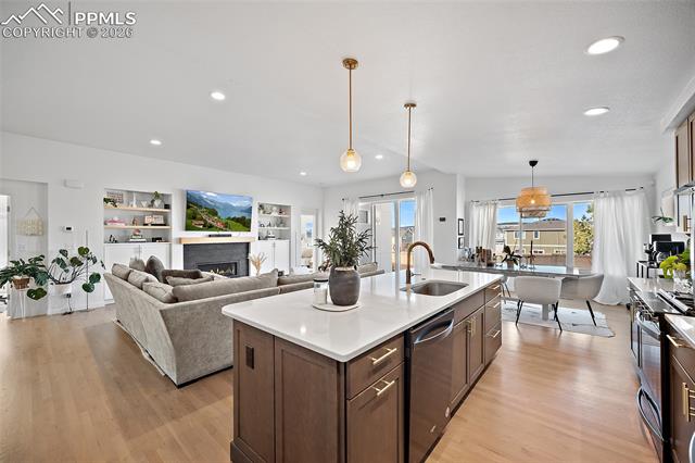 MLS Image for 6518  Cumbre Vista  ,Colorado Springs, Colorado