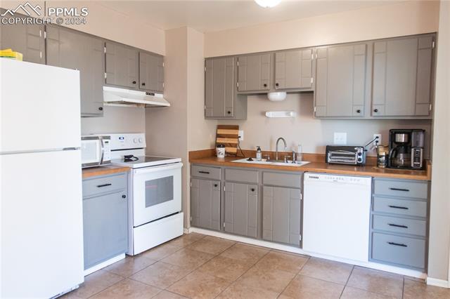 MLS Image for 19  Sovereign  ,Pueblo, Colorado