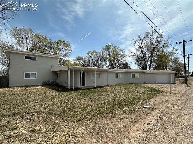 1192  30 1/4  , pueblo  House Search MLS Picture