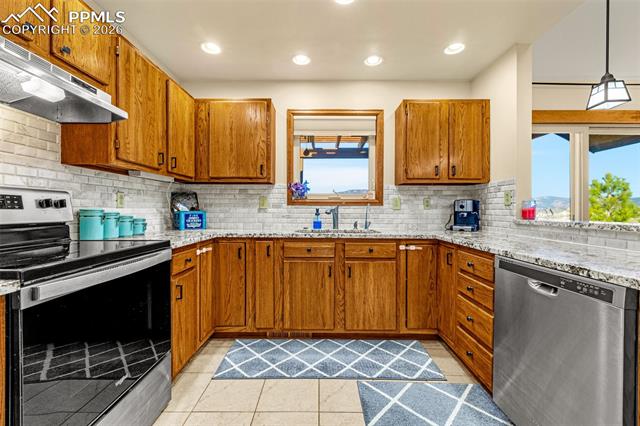 MLS Image for 660  Harness  ,Monument, Colorado