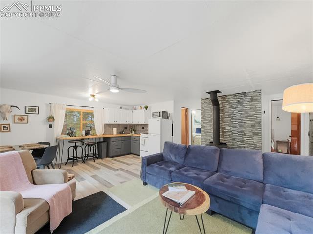 MLS Image for 112  Denwood  ,Florissant, Colorado