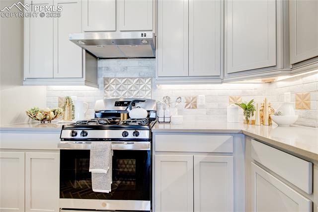 MLS Image for 9395  Mayflower Gulch  ,Colorado Springs, Colorado