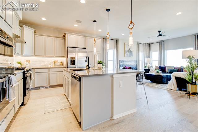 MLS Image for 9395  Mayflower Gulch  ,Colorado Springs, Colorado