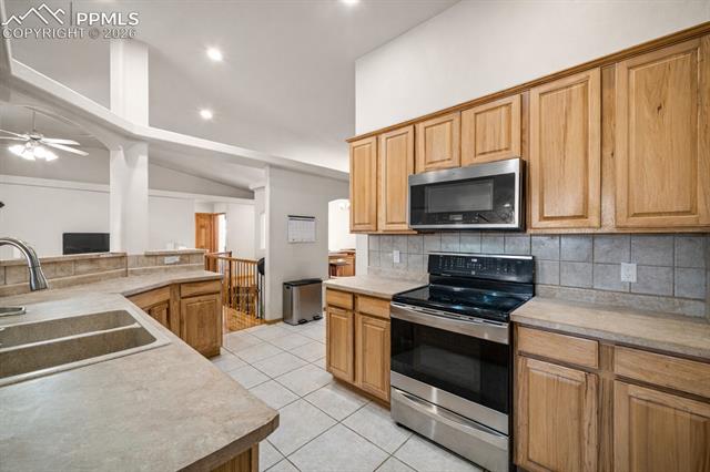 MLS Image for 1225 N Parkridge  ,Pueblo, Colorado
