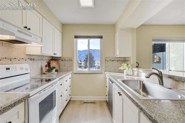 MLS Image for 1130  Fontmore  B ,Colorado Springs, Colorado