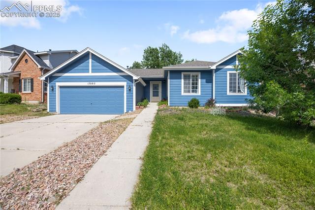 17095  Foxcross  , monument  House Search MLS Picture