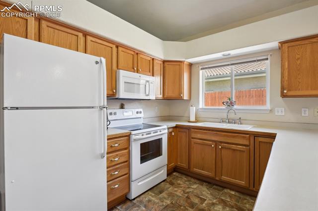 MLS Image for 934  Cedarcrest  ,Pueblo, Colorado