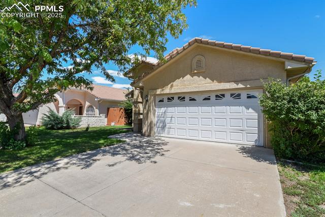 MLS Image for 934  Cedarcrest  ,Pueblo, Colorado