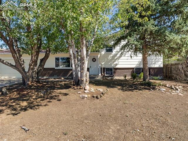 2128  El Camino Meseta  , fountain  House Search MLS Picture