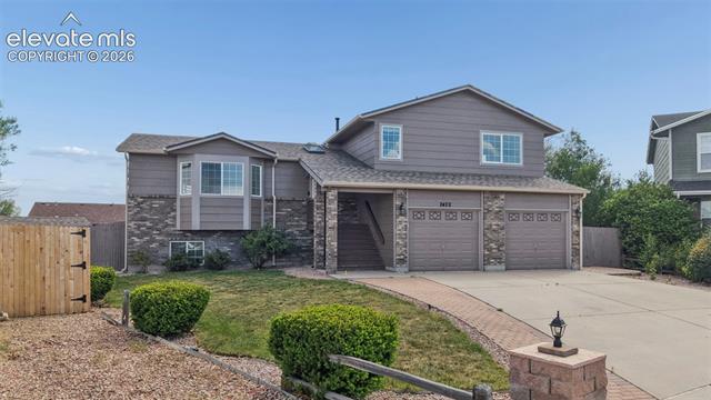 7472  Candelabra  , colorado springs&nbsp; House Search MLS Picture