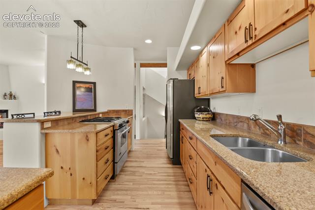 MLS Image for 887  Oxford  ,Colorado Springs, Colorado