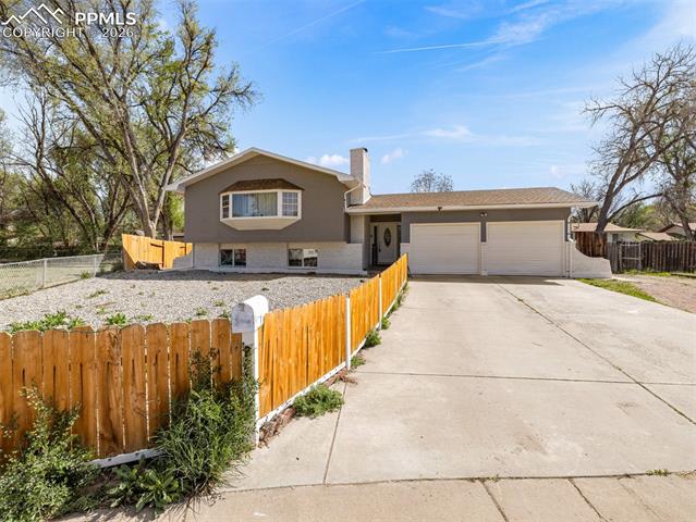 225  Fairfax  , colorado springs&nbsp; House Search MLS Picture