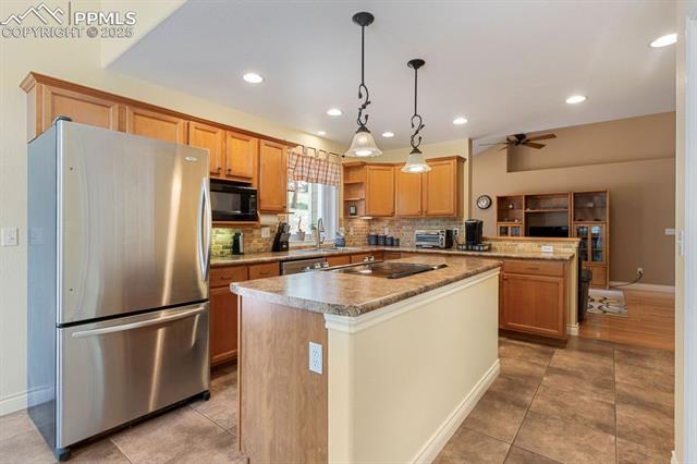 MLS Image for 1563  Southpark  ,Florissant, Colorado
