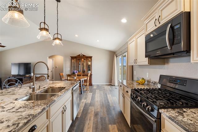 MLS Image for 914 S Rosa Linda  ,Pueblo, Colorado