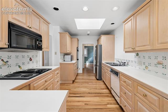 MLS Image for 26  Oak  ,Colorado Springs, Colorado