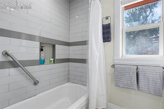 MLS Image for 1702-1/2 W Cheyenne  ,Colorado Springs, Colorado